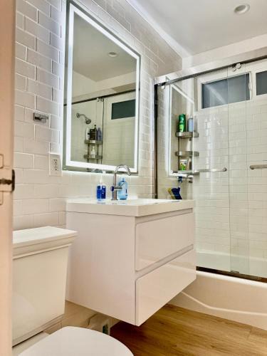 Beverly Grove House | Proper Stays at Melrose Place - West Hollywood Premium G suite