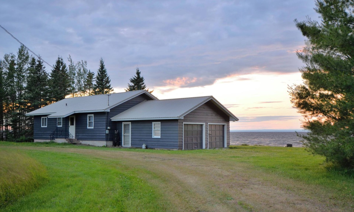 Bark Point Cabin | Purple Waves | Mid-Century Home Steps to the Lake