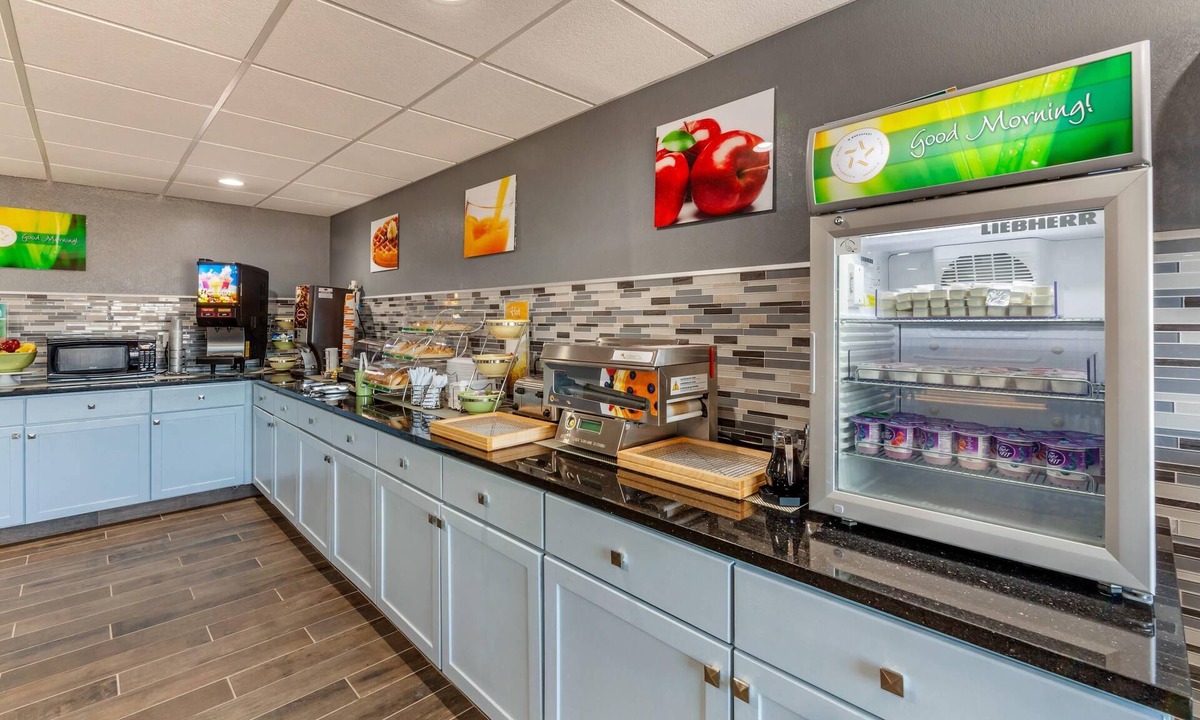 New London Hotel | Quality Inn New London