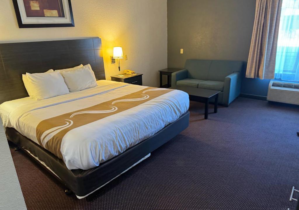 Hattiesburg Hotel | Quality Inn & Suites Hattiesburg North