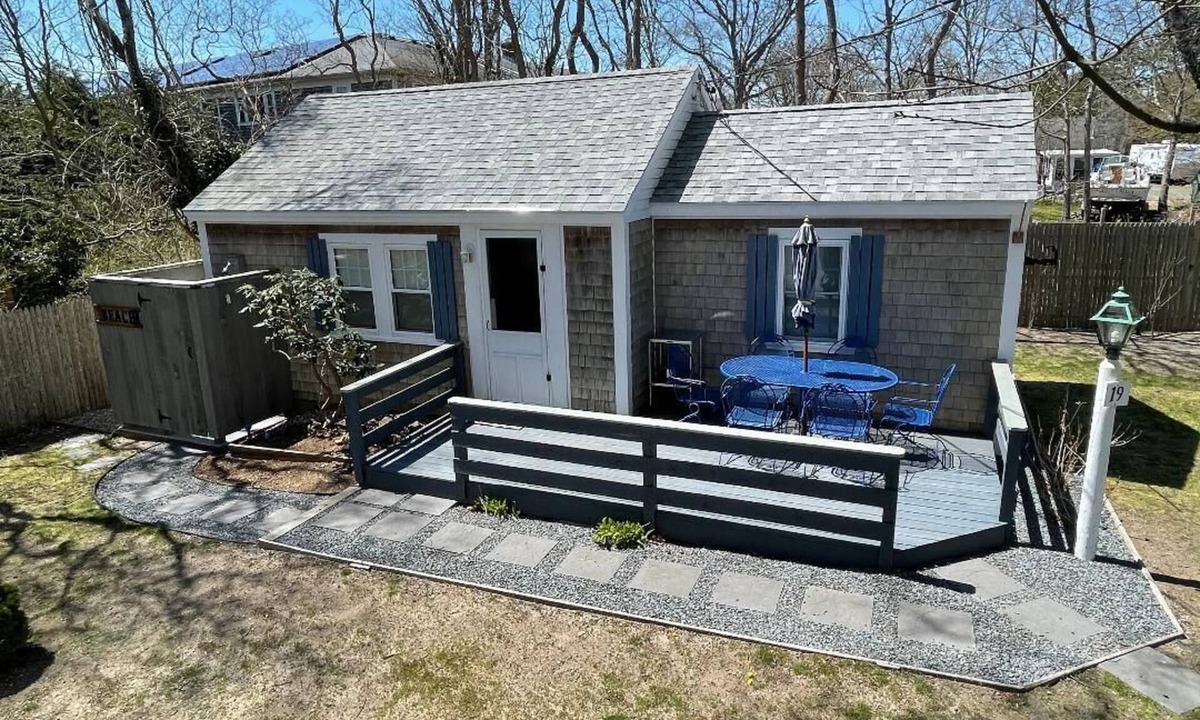 Dennis Port House | Quintessential SEASONAL ONE Bedroom Cape Cod Cottage.