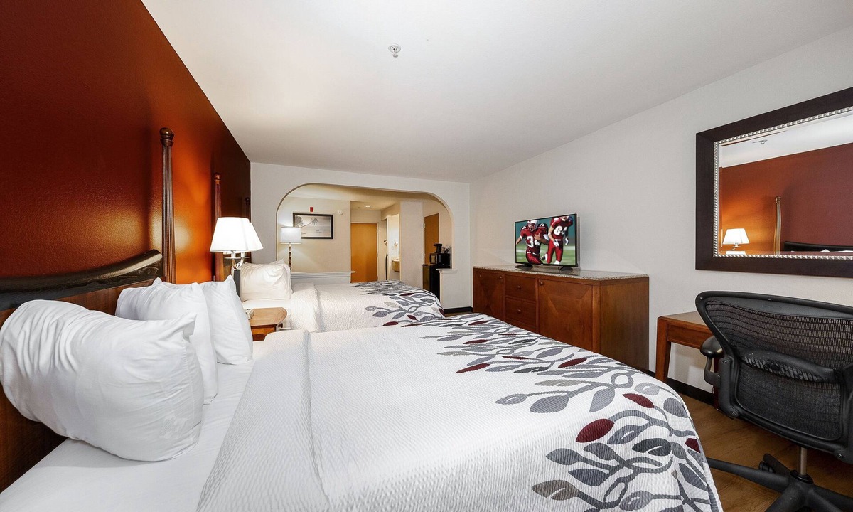 Biloxi Hotel | Red Roof Inn & Suites Biloxi - Ocean Springs