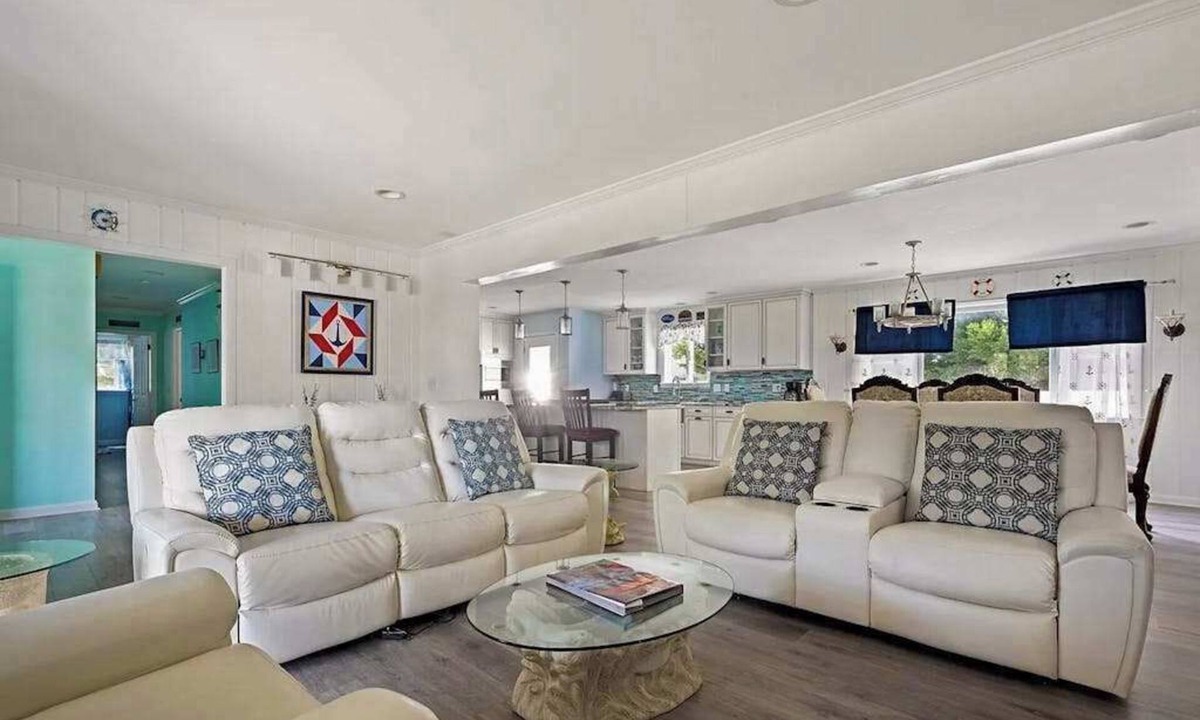 Dewey Beach House | Rehoboth Beach spacious house w/private pool, hot tub, close to beach