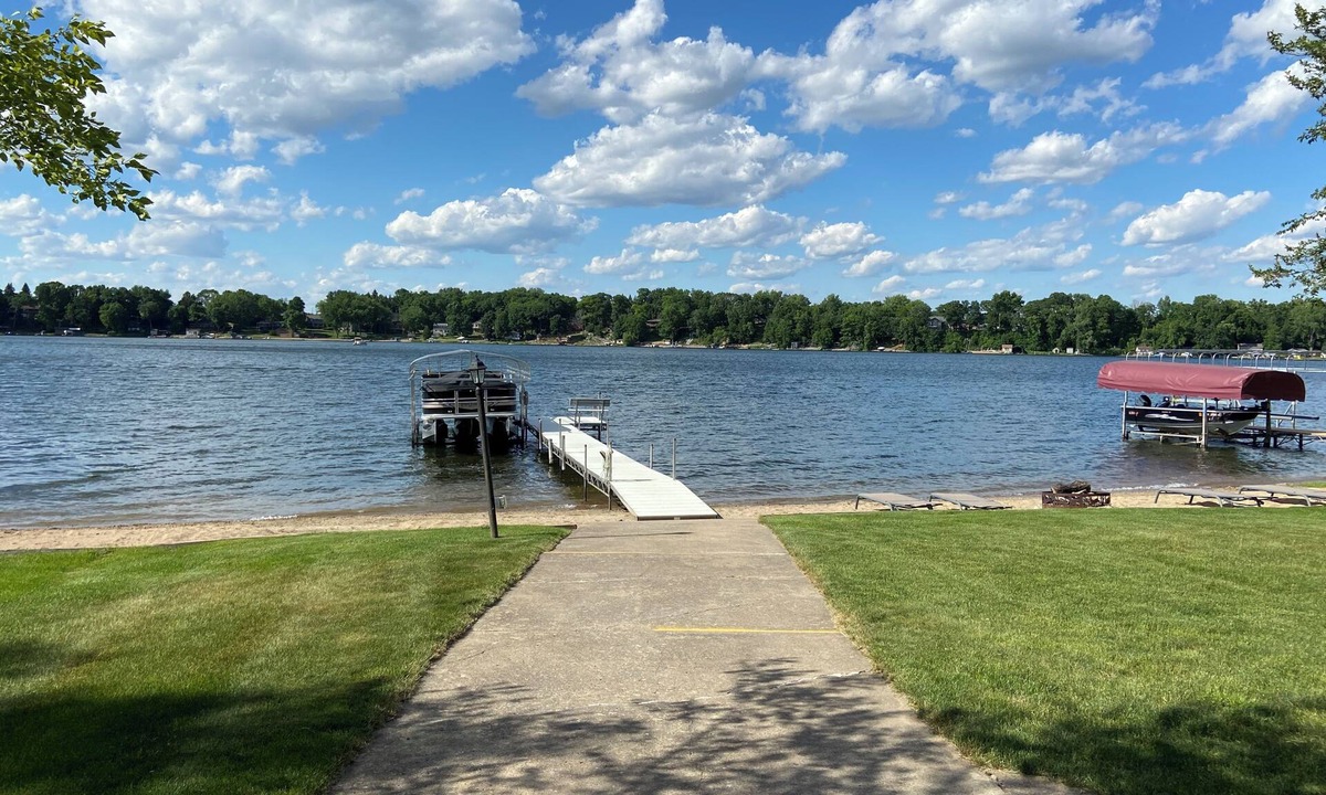Maple Lake House | Relax, Unwind, You're at the Lake!