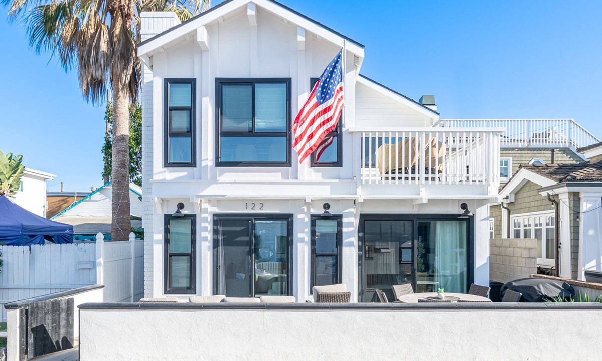 West Newport House | Remodeled 5BR Oceanview Retreat, Steps from 44th Street Beach