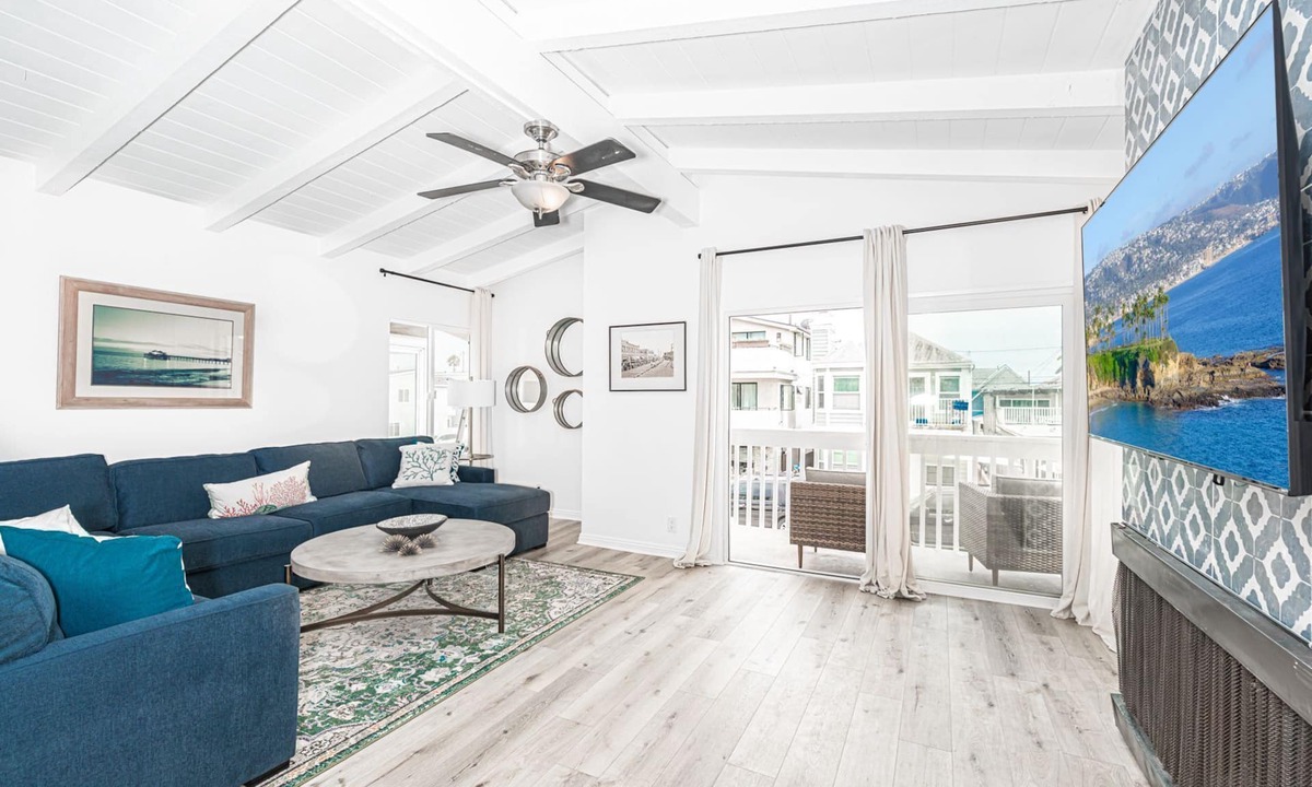West Newport House | Remodeled 7BR Home w/Stylish Interior, Only Steps to Sand!