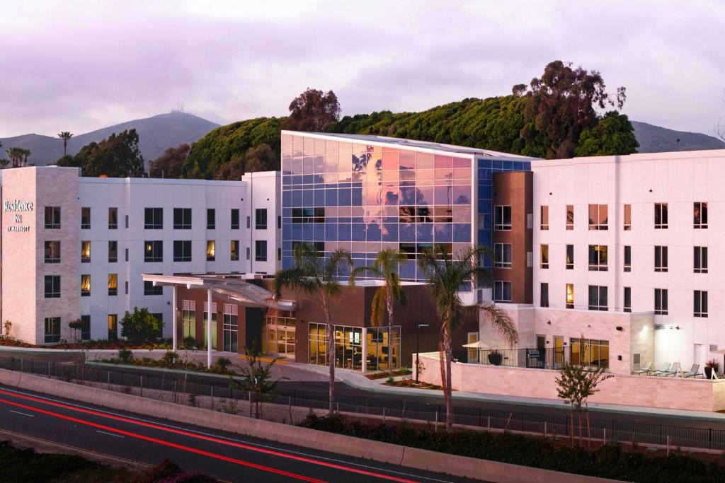 Ventura Hotel | Residence Inn by Marriott Ventura Beach