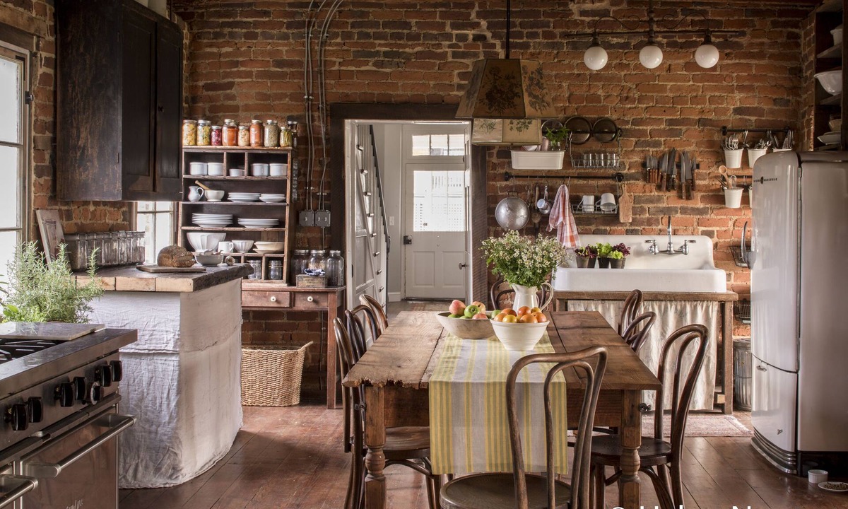 Waterford House | Restored 1814 Waterford Village Farmhouse