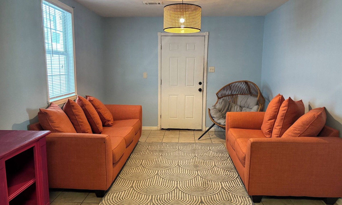 Saint Claude Apartment | Retro Modern Living