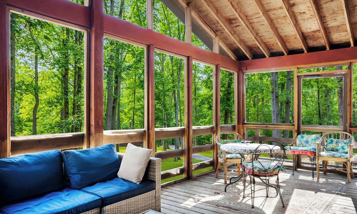 Great Cacapon Cabin | River Cabin w/hot tub, fire pit, deck, games, wifi
