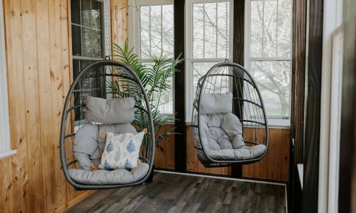 Taylors Falls House | Riverside Historic Home near Downtown, Wineries, Hiking