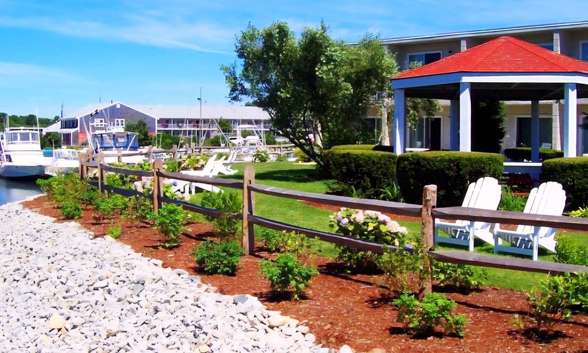South Yarmouth Resort | Riverview Resort - 1 bedroom, sleep sofa located in charming South Yarmouth, MA
