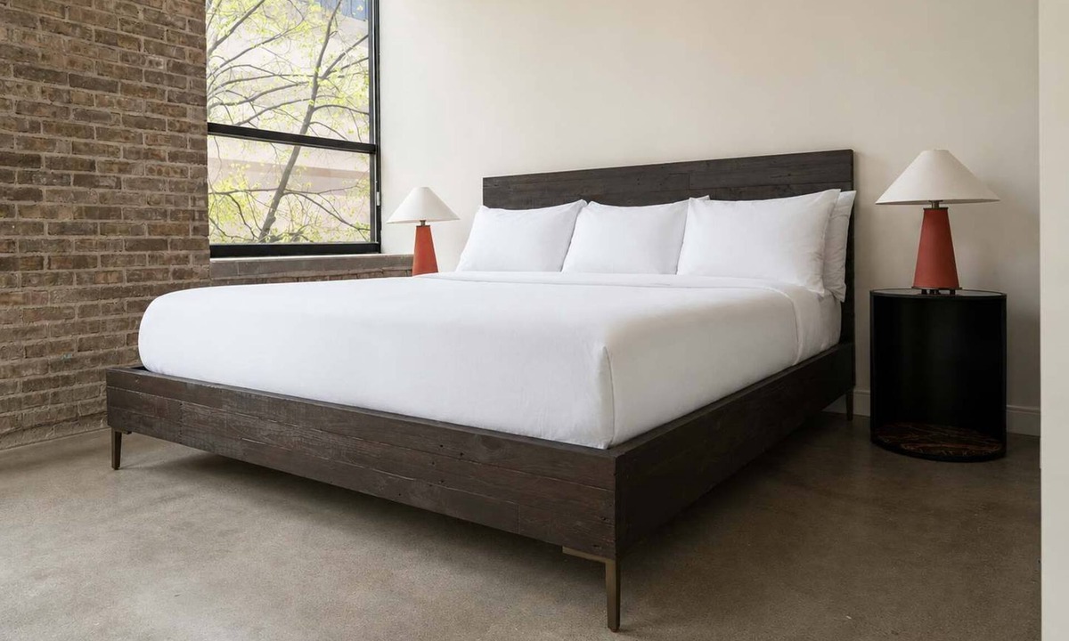 Downtown Minneapolis Apartment | Roami at Century Plaza | 2BR 2BA Loft | sleeps 6