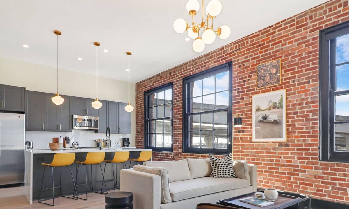 Arts/Warehouse District Apartment | Roami at The Lola | Near Bourbon St. | 3 Bedroom