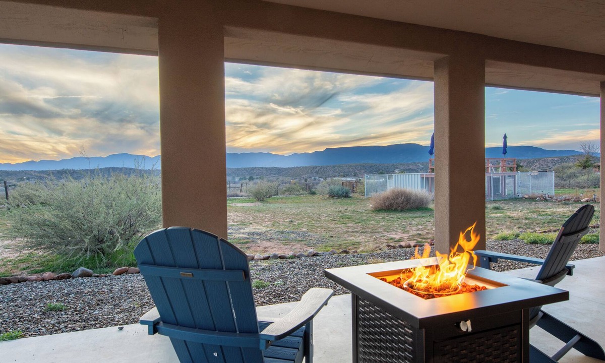 Cornville House | Romantic Wine Country Retreat Private Hot Tub & Valley Views