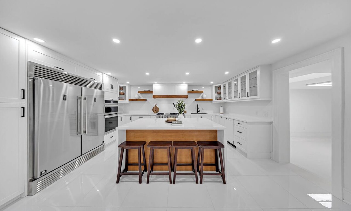 Scugog House | RoRaRi Villa : Group Getaway on Gated Estate!