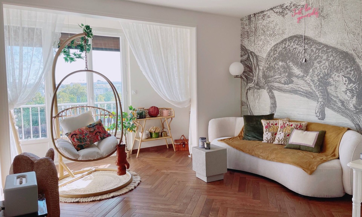 Vanves Apartment | Rose Blossom Apartment in Paris/Porte de Vanves