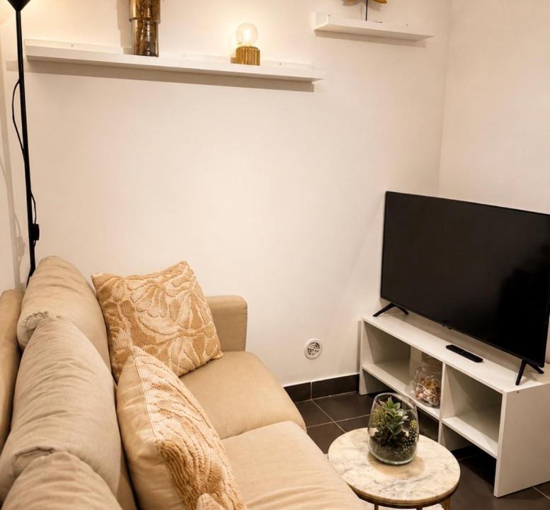 Champs-sur-Marne House | Rose CosyHome Paris