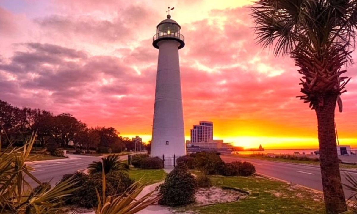 Biloxi Condo | Royal Holiday Beach Resort