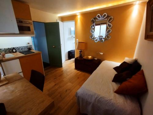 Montmartre Bed & Breakfast | Sacré coeur studio