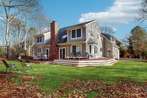 West Falmouth House | Sandbar Hideaway