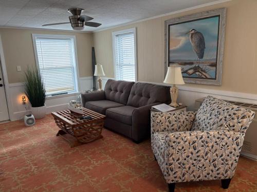 Chincoteague Apartment | Sandpiper Retreat Chincoteague Island APT-B