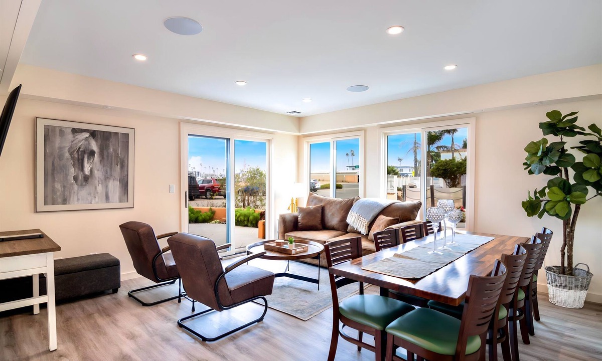 Channel Islands House | Scenic Waterfront Getaway Townhouse with Kayak!