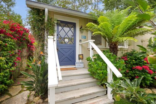 Montecito Villa | Seaside Cottage by Paradise Retreats