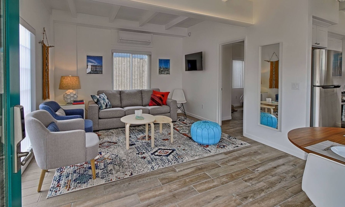 Pierpont Bay Cabin | Seaward Beach Modern Bungalows