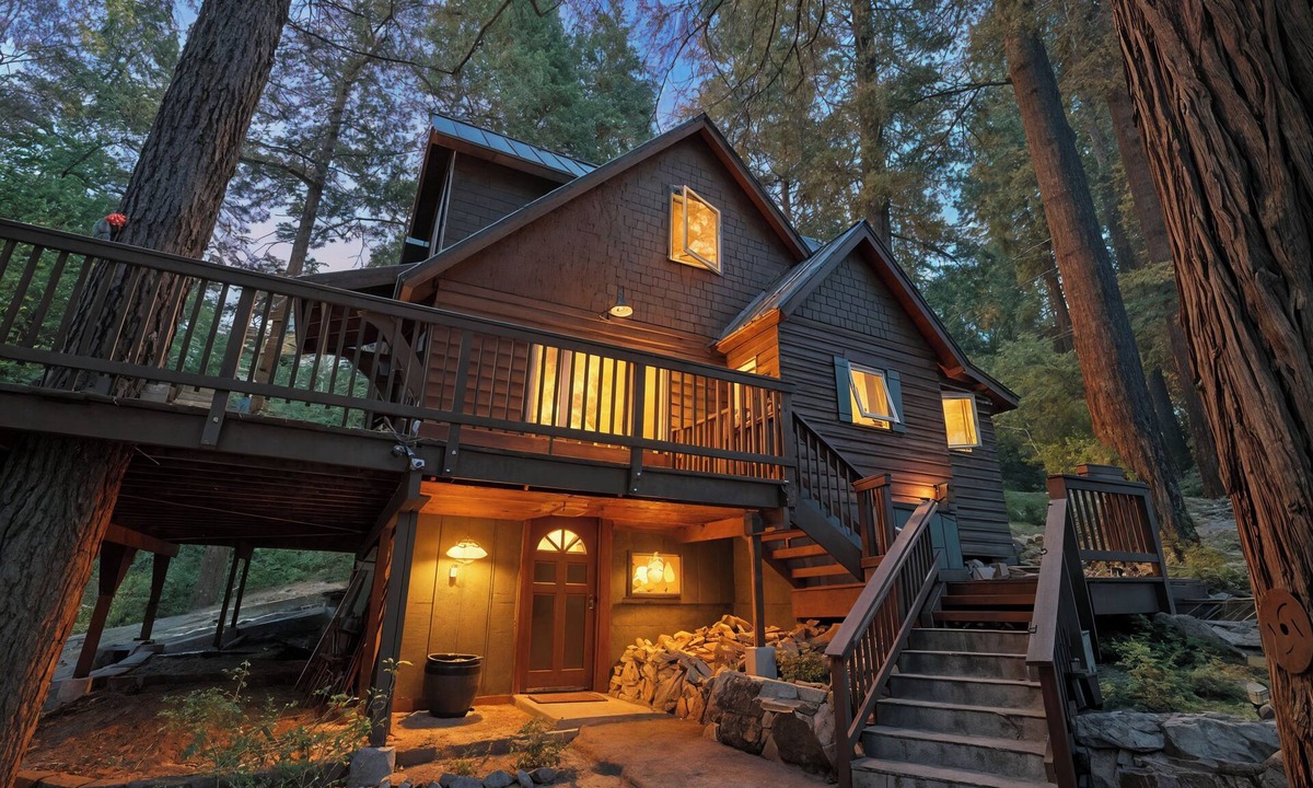 Crest Estates Cabin | Secluded 3-bedroom log cabin in Lake Arrowhead on one acre.