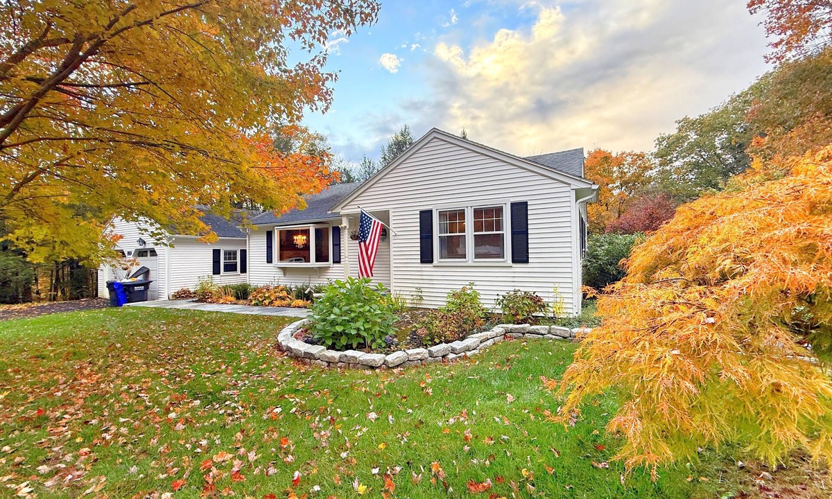 Goshen House | Sequoia House Charming Goshen Getaway – Quiet Retreat in Litchfield Hills