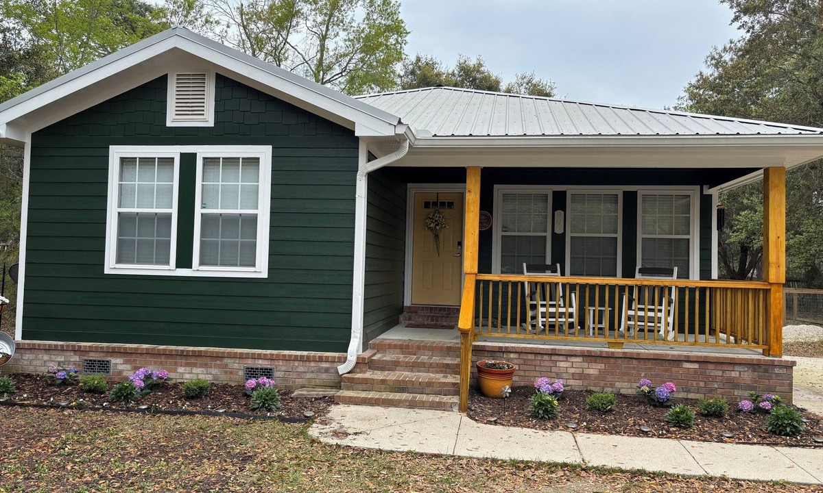 Ocean Springs House | Serenity Cottage