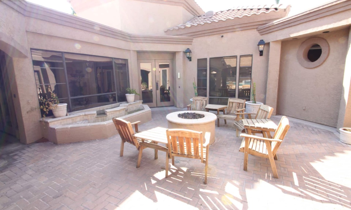 North Scottsdale Condo | Signature 2 Bedroom Condo by RedAwning