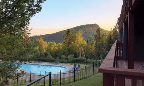 Lutsen Apartment | Ski-In/Ski-Out Condo at Lutsen Mtn | Pool, Hot Tub