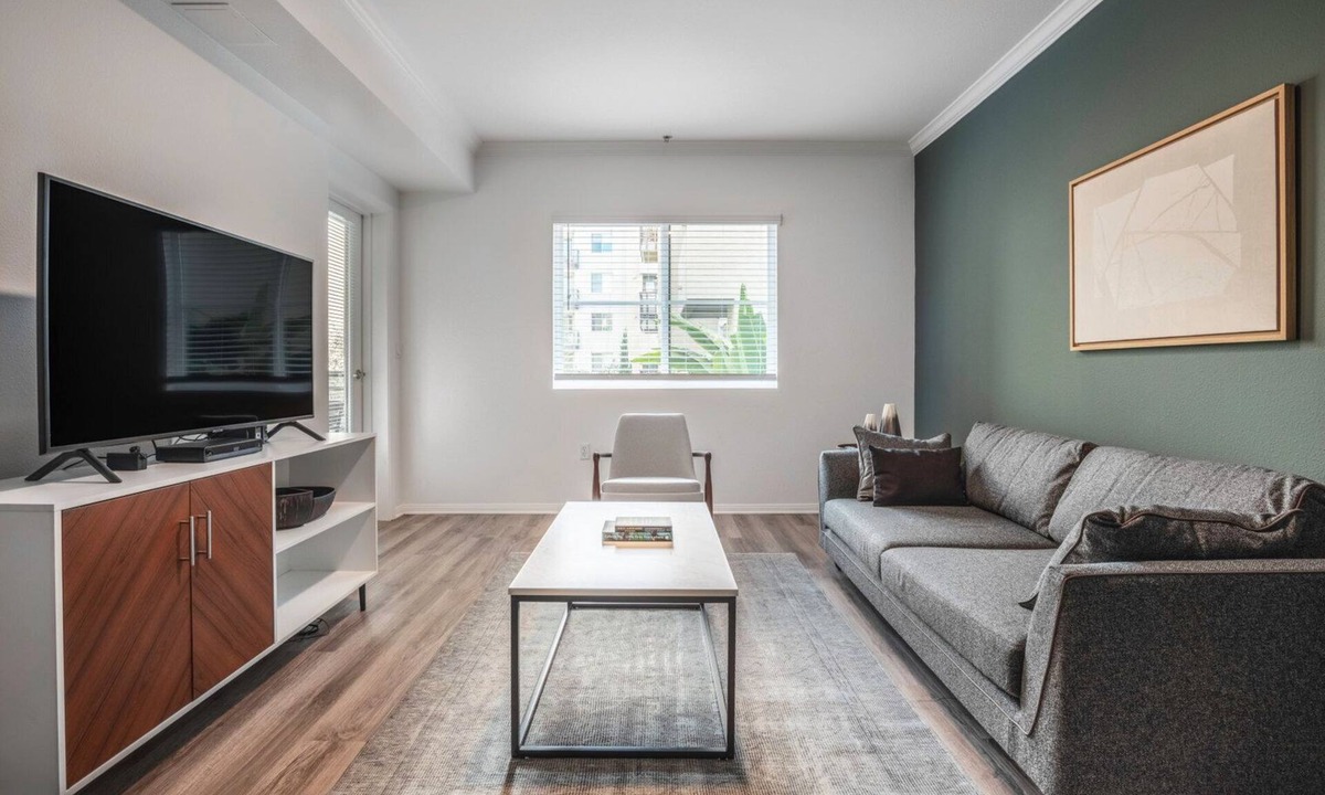 Hollywood Apartment | Sleek Hollywood 1BR w/Gym, Pool & Spa, nr. Sunset Blvd, by Blueground