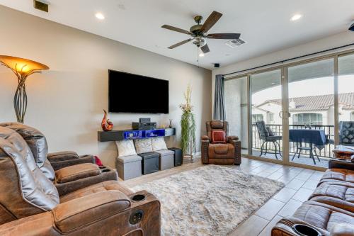 Gilbert House | Snowbird Escape w/Pool, 7 Mi to Dtwn Gilbert!
