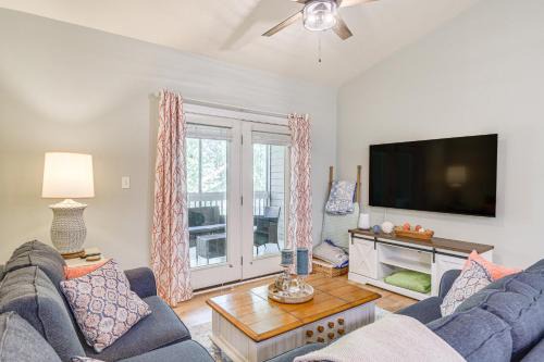 Foley House | Snowbirds Welcome: Foley Condo w/Pool Access