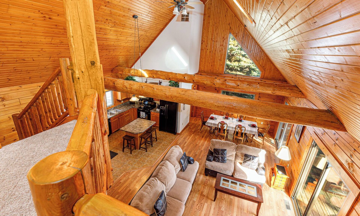 The Galena Territory House | Snug 3 BR Cabin Hideaway Private Hot Tub Dog Friendly