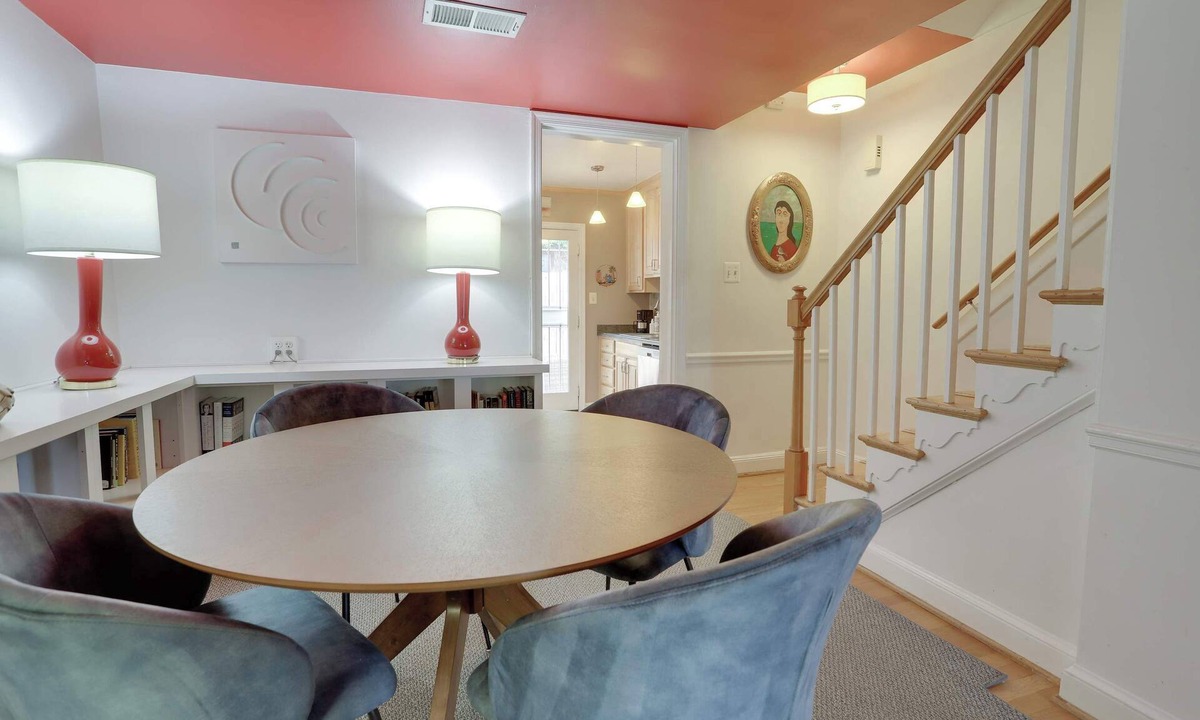 Capitol Hill House | Sojourn 8 Blocks to Capitol + Private Patios
