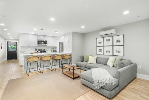 Capitol Hill Apartment | Sojourn Modern Stay in Historic Capitol Hill