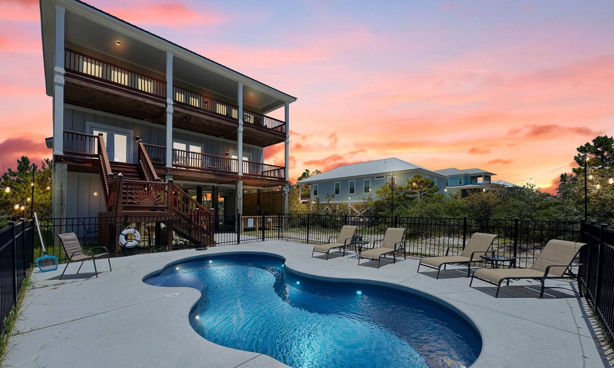 Surf Side Shores House | Southern Charm | Pet-Friendly + Short Walk to Beach & Private Pool