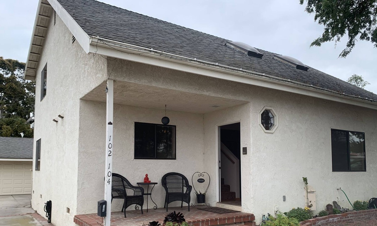 Old Town Camarillo House | Spacious enjoyable Camarillo house in Old Town-1 mile from the Camarillo Outlets
