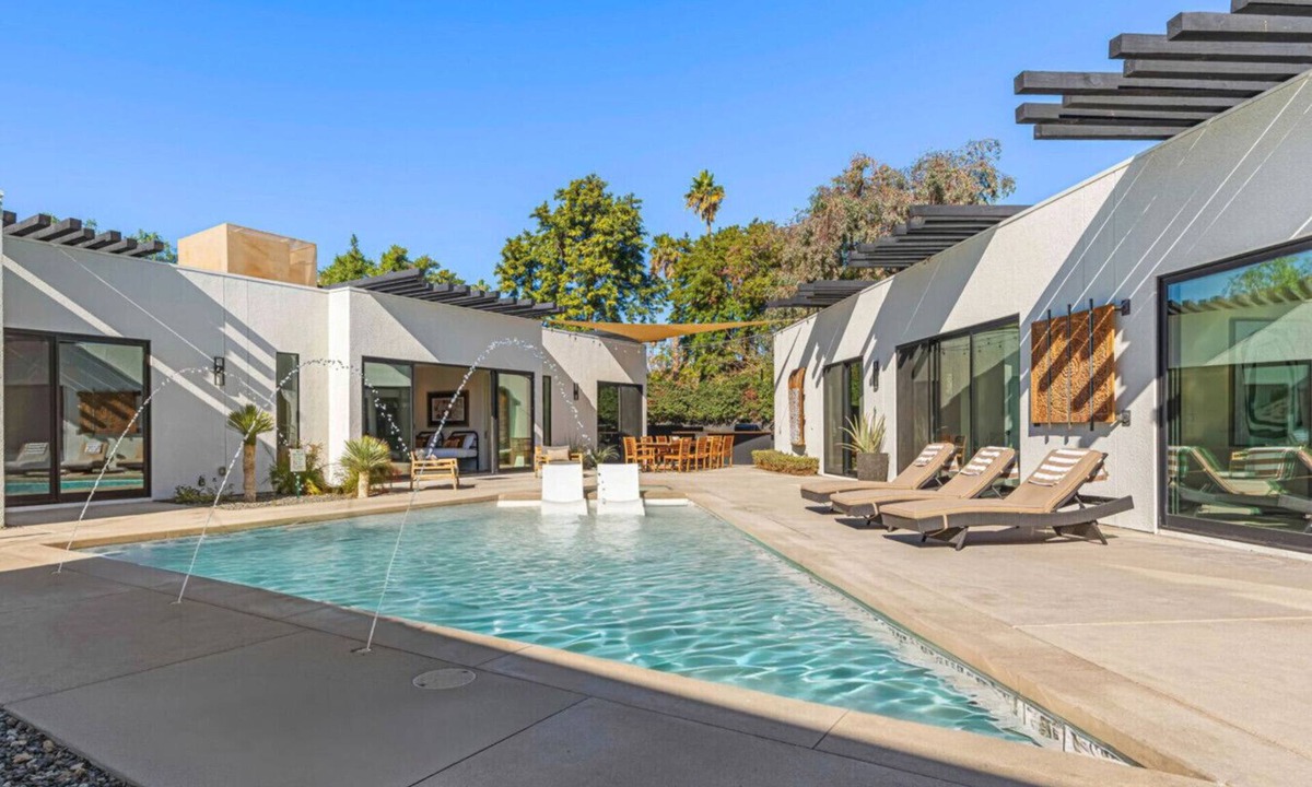 Racquet Club West House | Spectacular Resort-Style Oasis by Rather Be Properties