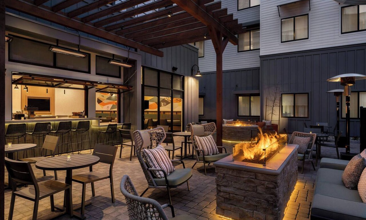 San Luis Obispo Hotel | SpringHill Suites by Marriott San Luis Obispo