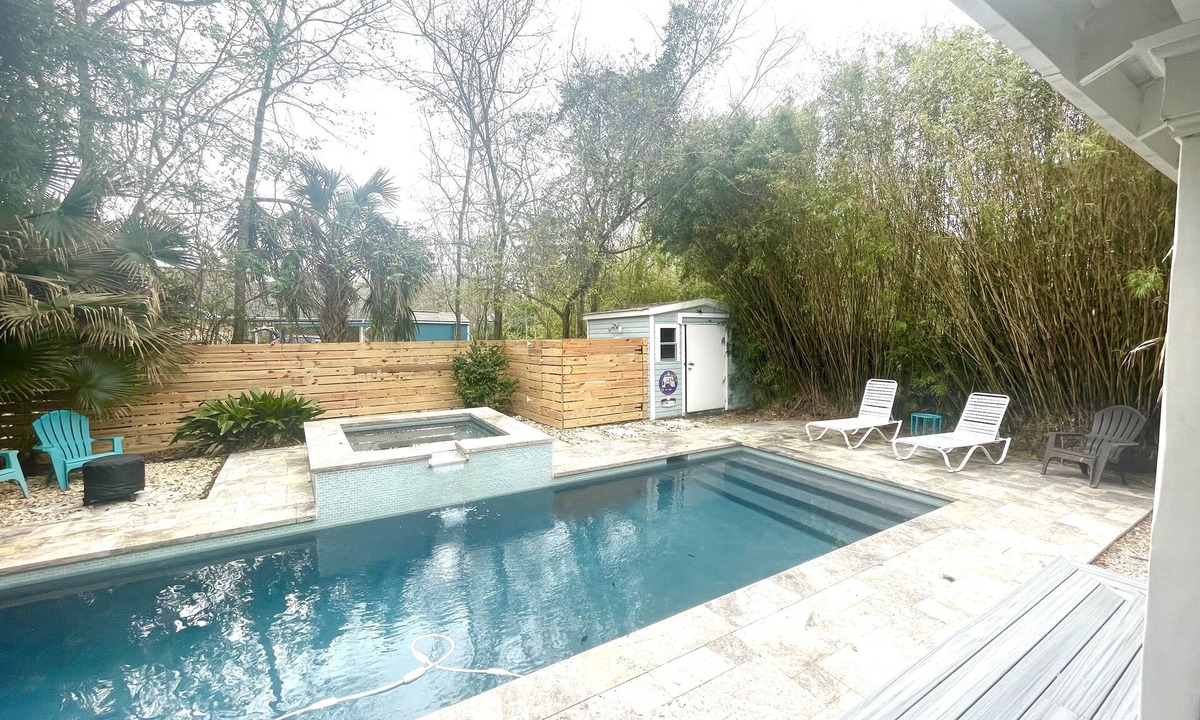 Old Town House | Stay at Bay Haven! A Bohemian Bungalow with a Private Pool