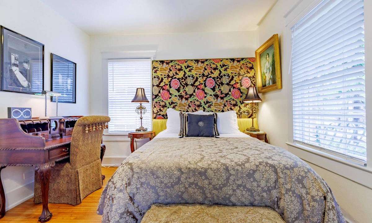 Hannon Park Condo | Stay in the Heart of Midtown Mobile | Pet Friendly