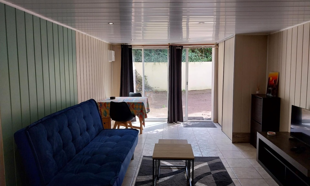 Saint-Germain-les-Corbeil Bed & Breakfast | Studio T1 Dans Résidence Pavillonnaire à 30km de Paris