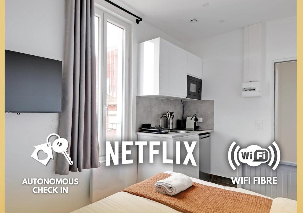 Center Apartment | Studio Cozy - by So Homy, - 1 Bed Room 2 People
