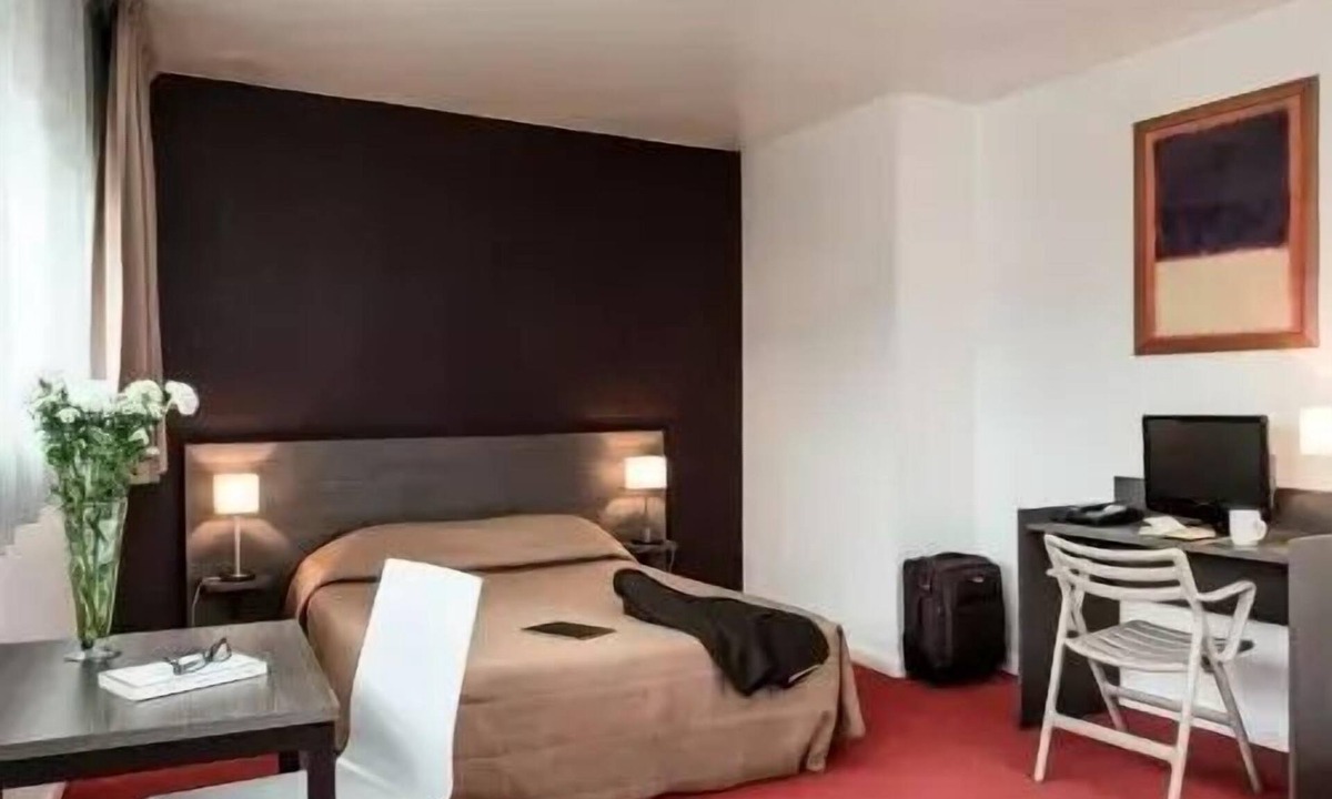 Quartier du Pont-de-Flandre Apartment | Studio for 2 People