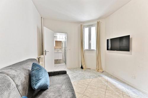 Gagny Apartment | Studio spacieux Rez-de-chaussée banlieue Paris -IV